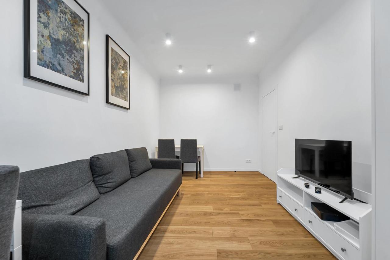 Dzielna Standard Apartment Varšava Exteriér fotografie