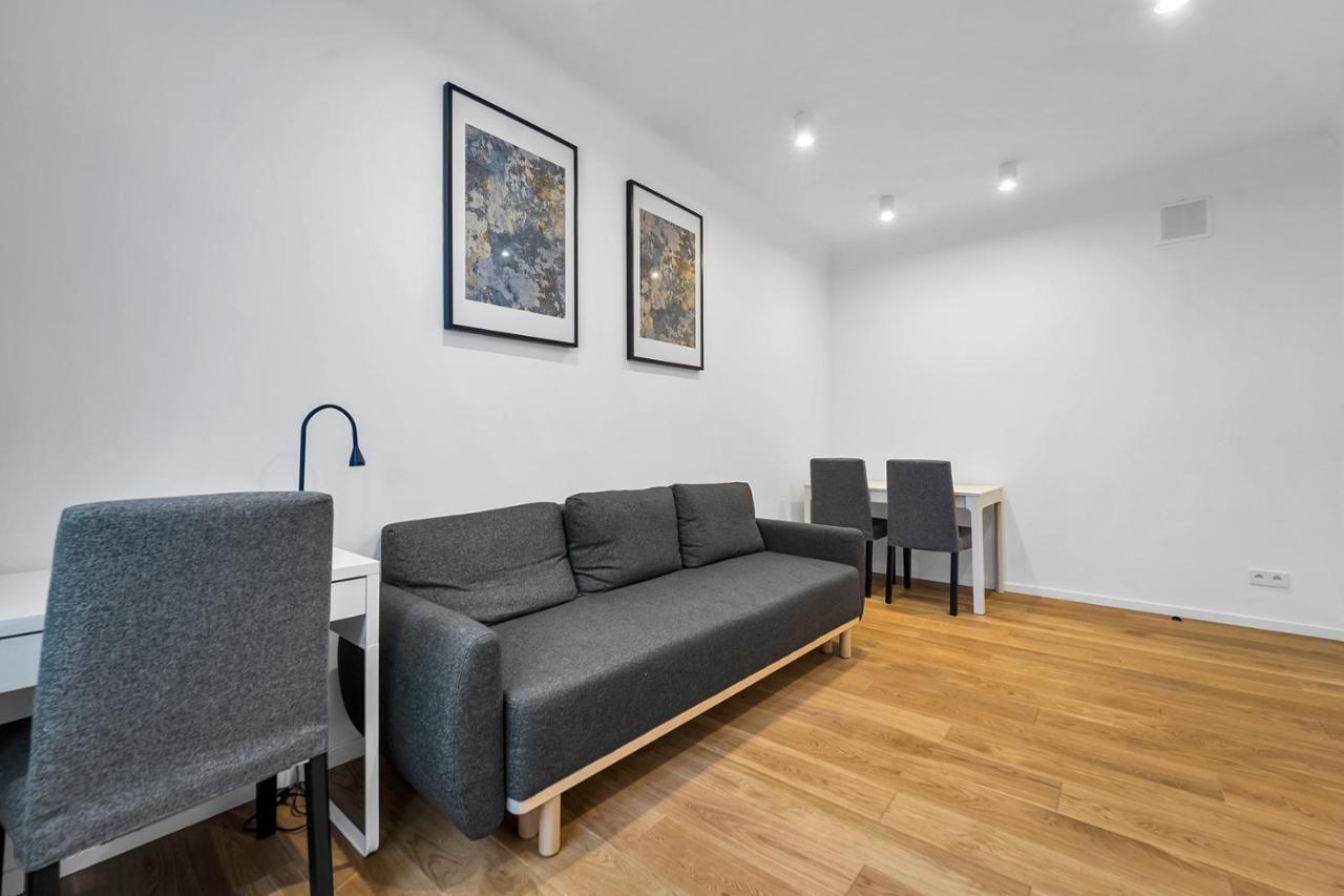 Dzielna Standard Apartment Varšava Exteriér fotografie